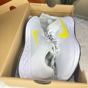 Nike Revolution 6 Next Nature